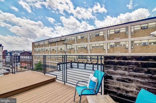 1261 26 St, Philadelphia PA 19146-4402 exterior