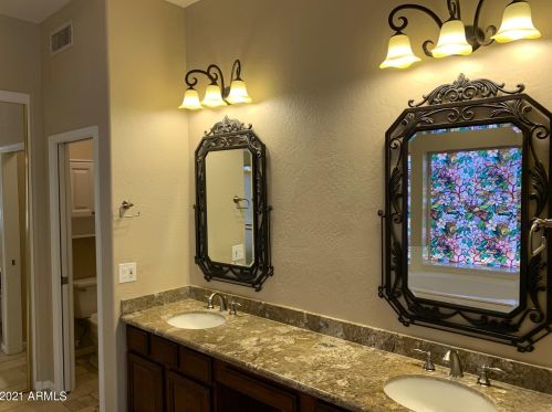 1340 Amberwood Dr, Phoenix AZ 85048-9314 exterior