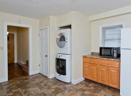 42 Bemis St, Chicopee MA 01013-2354 exterior