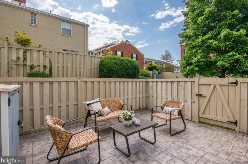 3824 Ingalls Ave, Alexandria VA 22302-1810 exterior