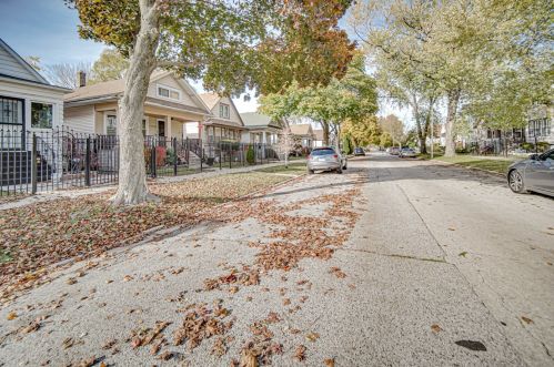 12056 Lafayette Ave, Chicago IL  60628-6641 exterior