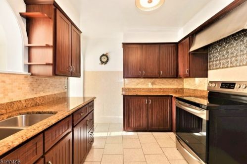 710 Irving Pl, Plainfield NJ 07060-2216 exterior