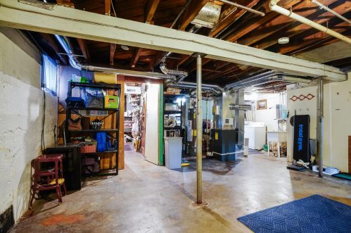 1437 Fremont Ave, Grand Rapids MI 49504-3017 exterior