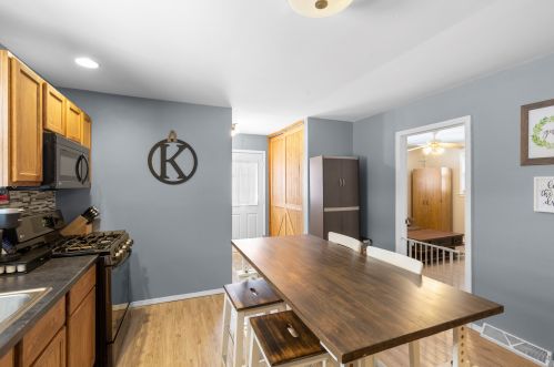 11832 Lavergne Ave, Chicago IL 60803-3927 exterior