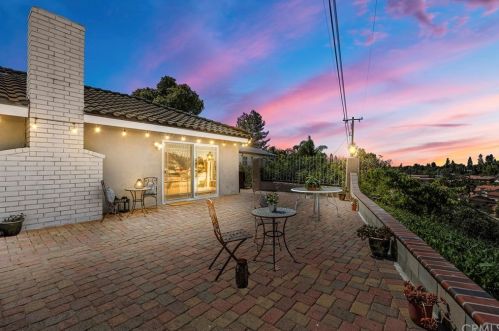 933 Verona Dr, Fullerton CA 92835-3340 exterior