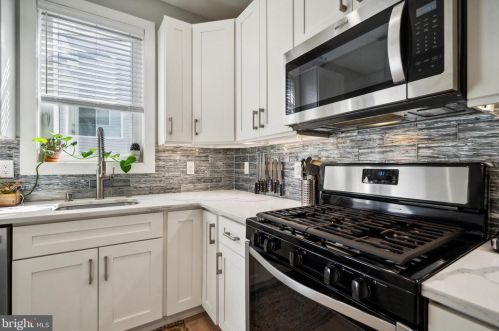 2649 Collins St, Philadelphia PA  19125-1408 exterior