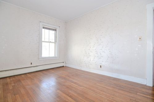 21 Jasset St, Newton MA 02458-1055 exterior