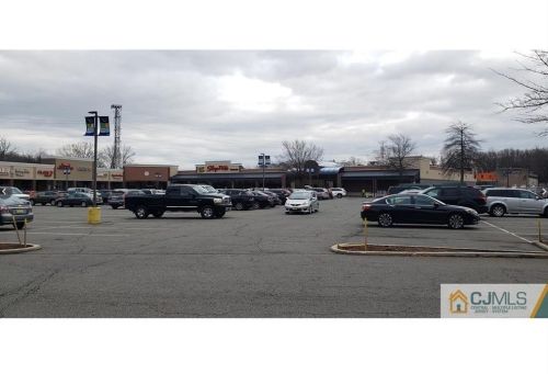 32 Woodedge Ave, Edison NJ exterior