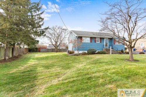 188 Montgomery St, Piscataway, NJ 08854-2944