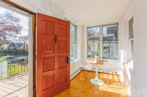 32 Plainfield Ave, Metuchen NJ 08840-1332 exterior