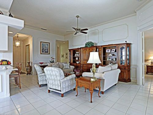 3484 Donoso Ct, Naples FL 34109-1395 exterior