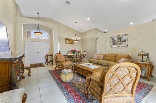 9241 Cove Point Cir, Boynton Beach, FL 33472-2765