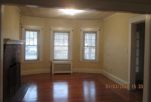 24 Henry Harris St, Chicopee MA 01020 exterior