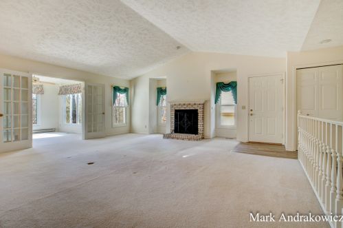 2055 Cross Creek Dr, Grand Rapids MI 49508-8775 exterior