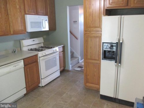 77 Argonne Ave, Trenton NJ 08620-1631 exterior