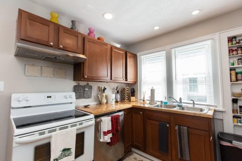 2009 68, Milwaukee WI 53213-1903 exterior