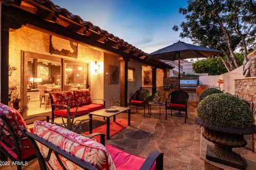 5326 26th St, Phoenix AZ 85050-1303 exterior