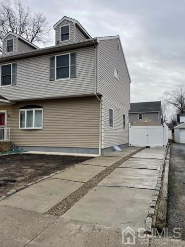 53 Alwat St, Woodbridge NJ  07095-2445 exterior