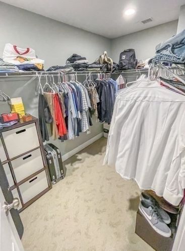 2 Camelot Dr, Worcester MA 01602-1318 exterior