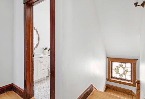 2818 Albany Ave, Chicago IL 60618-7605 exterior