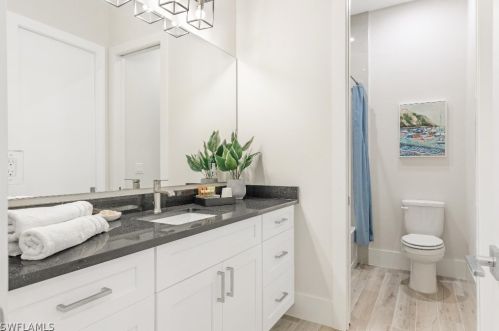 767 110th Ave, Naples FL 34108-1816 exterior