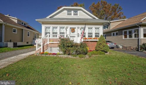 111 Oakland Ave, Camden NJ 08107-1212 exterior