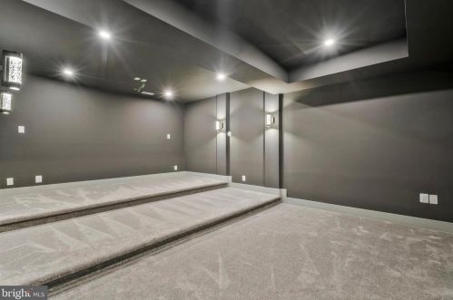 1520 Brookhaven Dr, Mc Lean VA  22101-4127 exterior