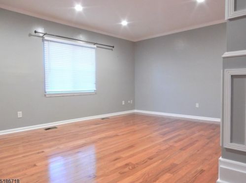 137 Riva Dr, Hackettstown NJ  07840-3729 exterior