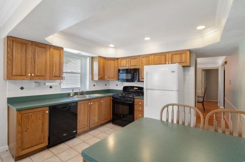 6220 Helm Dr, Saint Louis MO exterior