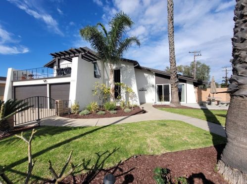 17471 Laurie Ln, Tustin, CA 92780-1816