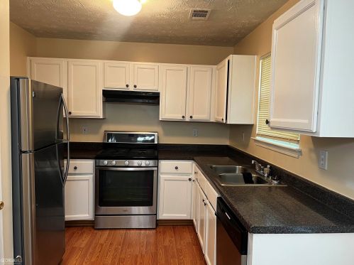 5687 Wellborn Creek Dr, Lithonia GA  30058-3566 exterior