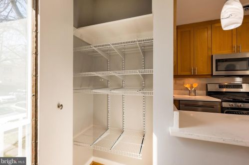 710 3 St, Washington DC 20001-2625 exterior