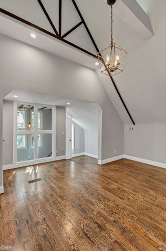 6749 Damen Ave, Chicago IL  60636-3204 exterior