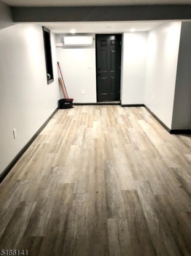 5 Bucknell Trl, Hopatcong NJ  07843-1760 exterior