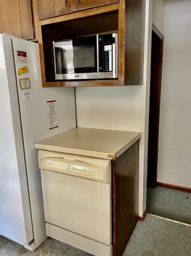 1649 Tyler Rd, Meskegon MI 49445-9320 exterior