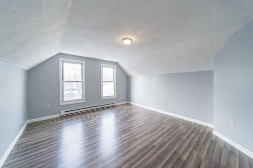 95 Dawes St, Springfield MA 01109-3042 exterior