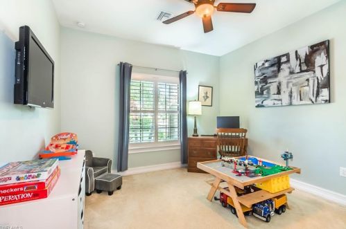 7770 Bucks Run Dr, Naples FL 34120-3904 exterior