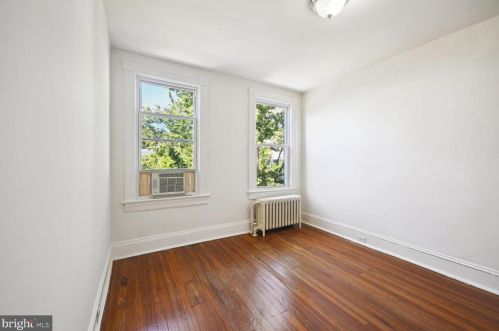 1907 35 Pl, Washington DC 20007-1407 exterior