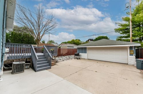 2028 83rd St, Milwaukee WI  53213-1606 exterior