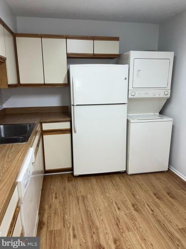 15100 Interlachen Dr, Silver Spring MD  20906-5611 exterior