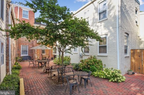 1010 Prince St, Alexandria VA 22314-2948 exterior