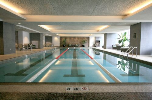 401 Wabash Ave, Chicago IL  60605-1208 exterior