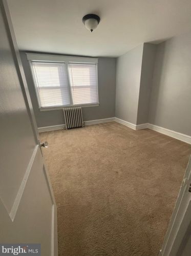 4029 Dungan St, Philadelphia PA 19124-5316 exterior