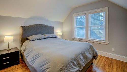 1160 James Ave, Saint Paul MN 55105-2919 exterior