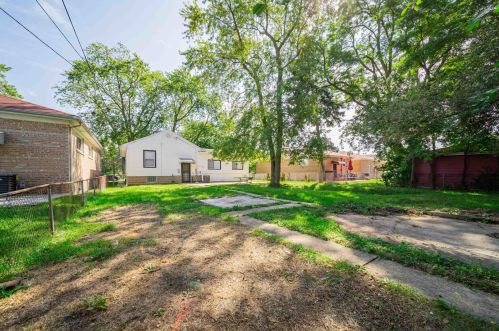 12410 Morgan St, Chicago IL 60827-6225 exterior