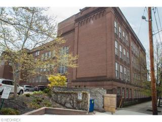 2043 Random Rd, Cleveland OH  44106-5913 exterior