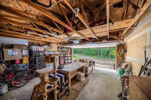 1829 Tomahawk Trl, Allegan MI 49010-9400 exterior