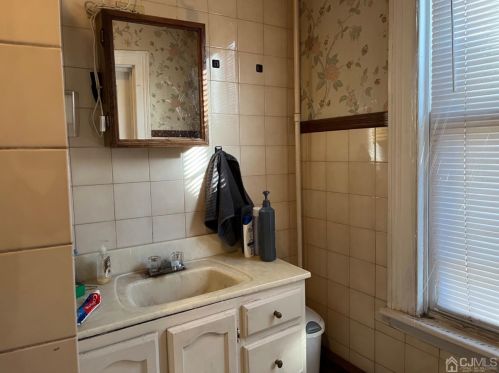 108 Hamilton St, New Brunswick NJ 08901-1218 exterior