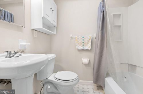 908 Poplar Ave, Manor PA 19036-1122 exterior