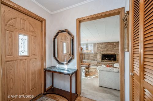 5627 Talman Ave, Chicago, IL 60659-4909